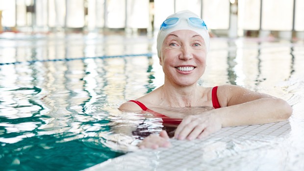 Olahraga di dalam air yang bisa dicoba perempuan usia 40-an.