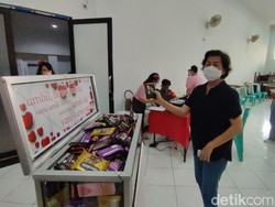Hari Valentine, Warga Ciamis Dapat Vaksinasi Booster Kasih Sayang