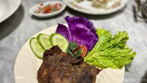 Ahmad Dhani Jual Sate Ayam Estianty dan Lidah Goreng Jamilah di Restorannya