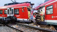 Dua Kereta Komuter Adu Banteng di Jerman, 1 Orang Tewas
