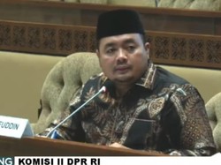 Calon Anggota KPU Dicecar Solusi Banyaknya Kertas Pemilu Makan Korban Jiwa