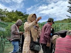 Ricuh! Petani Korban Penggusuran Demo Kantor Bupati Enrekang