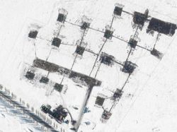 Citra Satelit Tunjukkan Militer Rusia Siaga Total di Dekat Ukraina