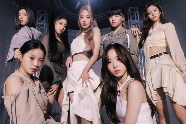 Foto Konsep NMIXX dalam single debut AD MARE