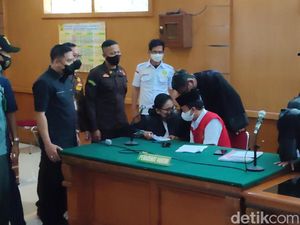 Divonis Penjara Seumur Hidup, Bagaimana Sikap Herry Wirawan? Divonis Penjara Seumur Hidup, Bagaimana Sikap Herry Wirawan?