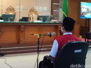 Urusan Pelik Ganti Rugi Korban Pemerkosaan Herry Wirawan Urusan Pelik Ganti Rugi Korban Pemerkosaan Herry Wirawan