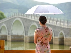 Menikah Jadi Pelarian Amoy Singkawang dari Jurang Kemiskinan Menikah Jadi Pelarian Amoy Singkawang dari Jurang Kemiskinan
