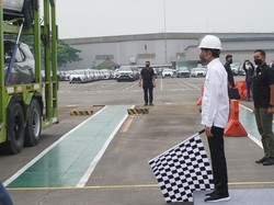 Top! Ekspor Mobil Tembus 80 Negara di 4 Benua, Jokowi: Bukti Kualitas SDM RI