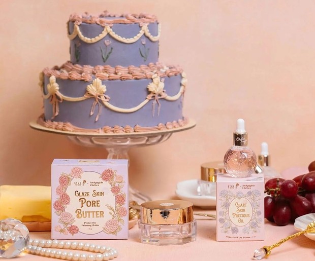 STUDIO TROPIK X Archangela Chelsea mempersembahkan Glaze Skin Collection