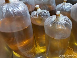 Jokowi Mau Harga Minyak Goreng Curah Rp 14.000/Liter, Pengusaha Buka Suara Jokowi Mau Harga Minyak Goreng Curah Rp 14.000/Liter, Pengusaha Buka Suara