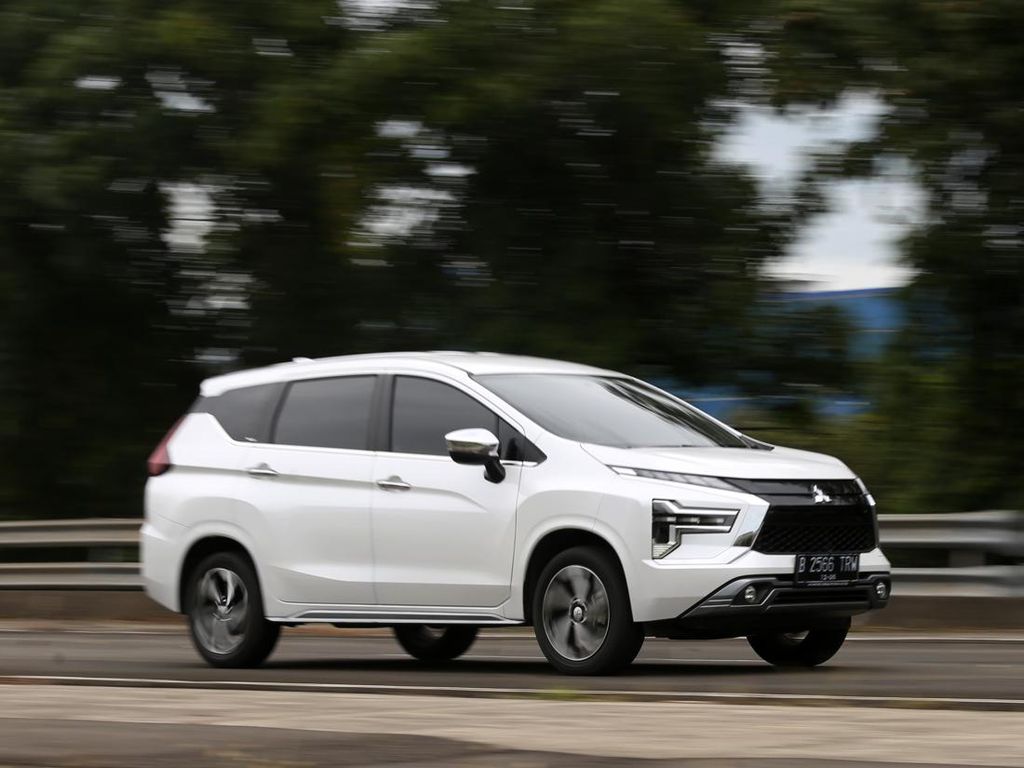 Mitsubishi Xpander dan Pajero Sport Bakal Ada Versi Listrik? Mitsubishi Xpander dan Pajero Sport Bakal Ada Versi Listrik?
