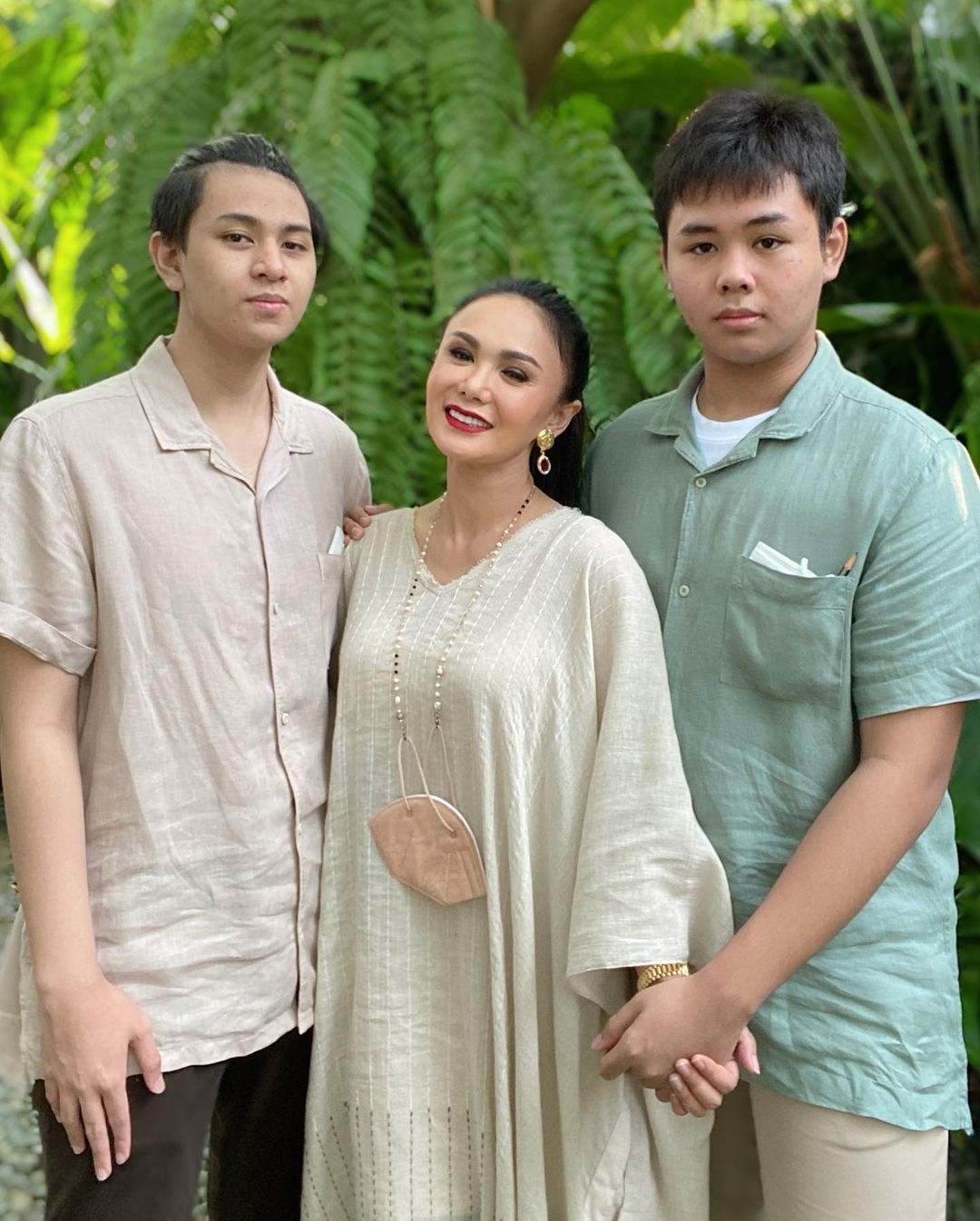 Potret Lawas Yuni Shara