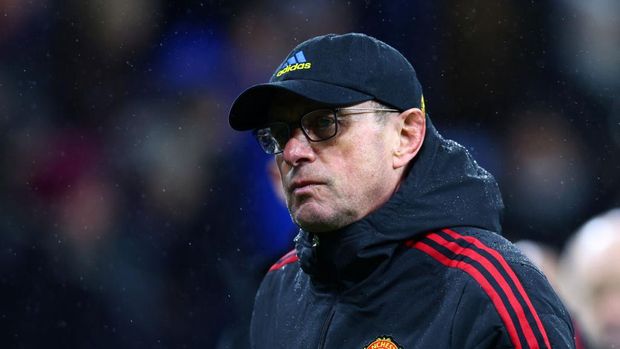 BURNLEY, ENGLAND - FEBRUARY 08: Ralf Rangnick, Interim Manager of Manchester United looks on as he leaves the pitch for the half-time break during the Premier League match between Burnley and Manchester United at Turf Moor on February 08, 2022 in Burnley, England. (Photo by Clive Brunskill/Getty Images)