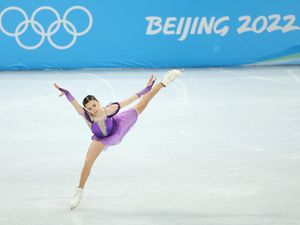 Kamila Valieva, Atlet Cantik yang Kena Doping di Olimpiade Beijing Kamila Valieva, Atlet Cantik yang Kena Doping di Olimpiade Beijing