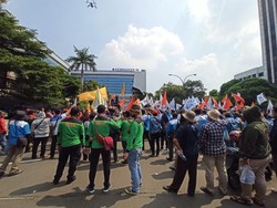 Desak Menaker Cabut Aturan Baru JHT, Buruh Kasih Waktu 2 Minggu!