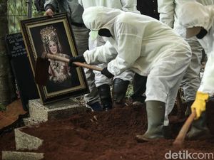 Dorce Gamalama Sering Bicara soal Kematian, Minta Kamar Dibersihkan