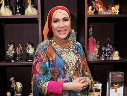 Doyan Kulineran, Mendiang Dorce Gamalama Suka Makan Seafood dan Bakso
