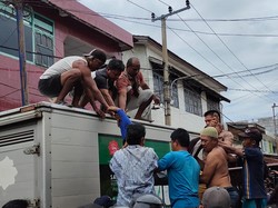 Dramatis! Detik-detik Evakuasi Korban Tersengat Listrik di Polman