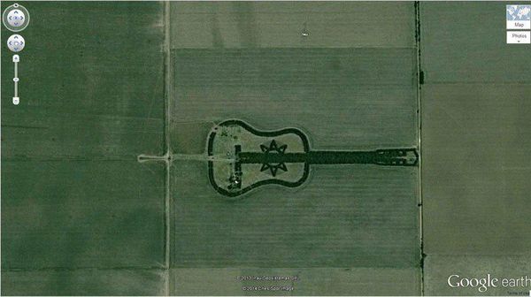 20 Penampakan di Google Earth yang Bikin Heran