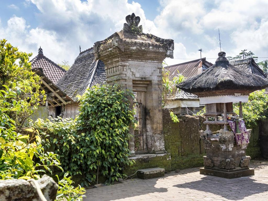 Fakta Menarik Soal Angkul-angkul Bali: Desain Beragam-Dilengkapi Patung
