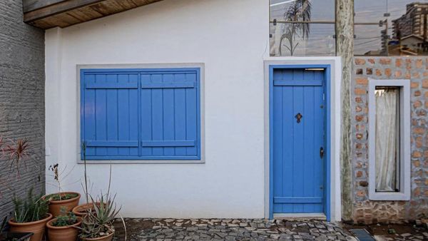 9 Potret Rumah Down to Earth, Luarnya Sederhana Dalamnya Mirip Villa