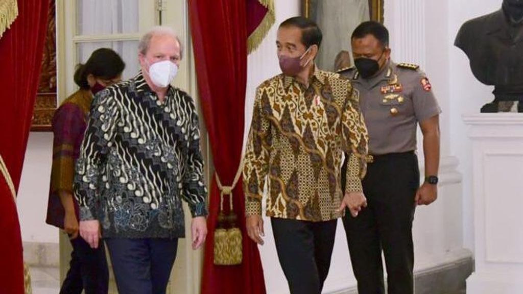 Intip Gaya Jokowi Ngobrol Bareng Petinggi Bank Dunia
