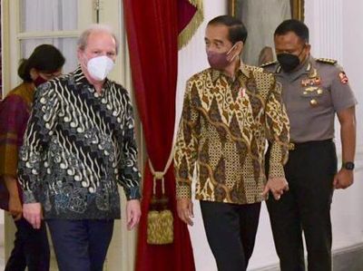 Intip Gaya Jokowi Ngobrol Bareng Petinggi Bank Dunia