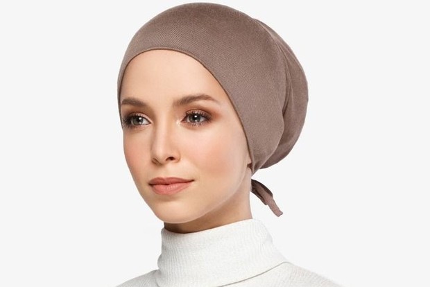 Kenakan Ciput dengan Bahan Sesuai/Foto: fashionvalet.com Kenakan Ciput dengan Bahan Sesuai/Foto: fashionvalet.com