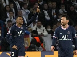 Mbappe Selamatkan Muka Messi Usai Penalti yang Gagal