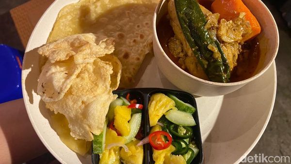 Mantap! Shakshouka hingga Kare Ayam Timur Tengah yang Terjangkau