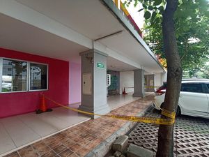 Cerita Warga soal Tewasnya Novi Amelia Diduga Bunuh Diri di Kalibata City Cerita Warga soal Tewasnya Novi Amelia Diduga Bunuh Diri di Kalibata City