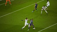 Babak pertama berjalan relatif minim peluang dan PSG meningkatkan intensitas serangan di paruh kedua.