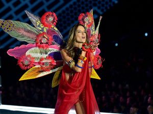 Fashion Show Victorias Secret Digelar Lagi Setelah 4 Tahun, Ada yang Berubah Fashion Show Victorias Secret Digelar Lagi Setelah 4 Tahun, Ada yang Berubah