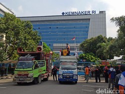 Aturan JHT Bisa Direvisi? Ini Kata Kemnaker