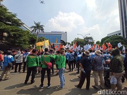 Aturan Baru JHT Tetap Berlaku 4 Mei, Meski Sudah Didemo Seharian