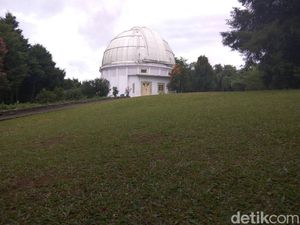 Melihat Observatorium Bosscha, Lokasi Syuting Film Pengabdi Setan 2 Melihat Observatorium Bosscha, Lokasi Syuting Film Pengabdi Setan 2