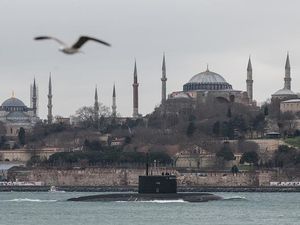 Pamer Kekuatan, Rusia Kirim Kapal Selam ke Laut Hitam