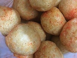 Viral Pedagang Tahu Bulat Goreng-Jualan Pakai Suzuki Karimun, Unik Sih Tapi..