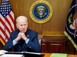 Telepon Presiden Zelensky, Biden Bersumpah Akan Bantu Ukraina