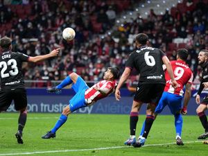 Atletico Vs Levante: Los Colchoneros Tumbang di Kandang