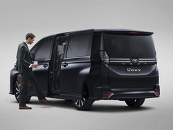 Harga Setengah Miliaran, Segini Target Penjualan Voxy si Baby Alphard di Indonesia