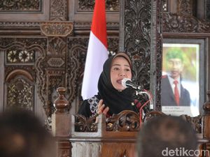 Raih Tiket NasDem di Pilkada Purbalingga, Tiwi-Mahendra Didukung 8 Parpol Raih Tiket NasDem di Pilkada Purbalingga, Tiwi-Mahendra Didukung 8 Parpol