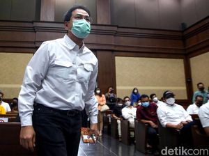 Hakim Cecar Azis Syamsuddin Ngaku Tak Pernah Iuran Bulanan Pungli Rutan KPK Hakim Cecar Azis Syamsuddin Ngaku Tak Pernah Iuran Bulanan Pungli Rutan KPK