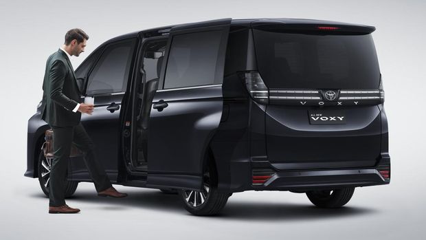 Generasi keempat Toyota Voxy meluncur di Indonesia pada Kamis (17/1).