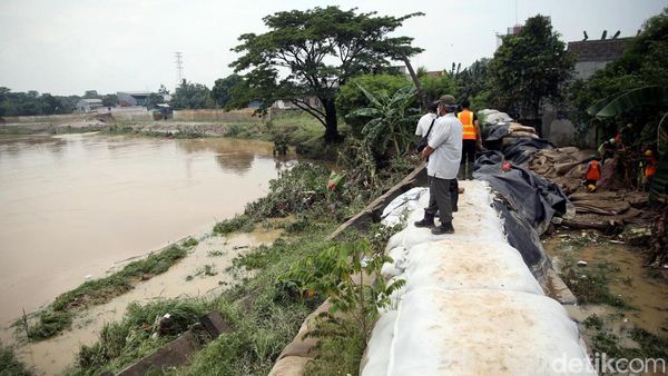 Ini Biang Kerok yang Bikin Pondok Gede Permai Bekasi Kebanjiran