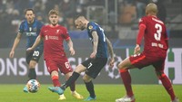 Gol itu membuat Inter makin berupaya menyerang dan akhirnya kebobolan lagi di menit ke-82, saat free kick Trent menciptakan kekacauan di kotak penalti. Mohamed Salah dengan cepat menyambar bola liar untuk mengubah skor jadi 2-0.