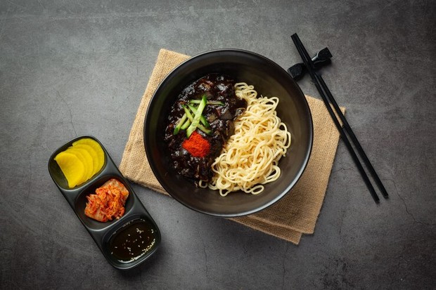 Jajangmyeon