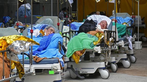Kewalahan Hadapi Corona, RS Hong Kong Rawat Pasien di Luar Gedung
