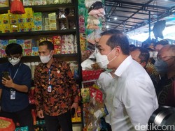 Mendag Ancam Sanksi Keras Distributor Timbun Minyak Goreng