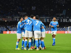 Napoli Enjoy Saja, Jangan Pikirkan Kebesaran Barcelona!
